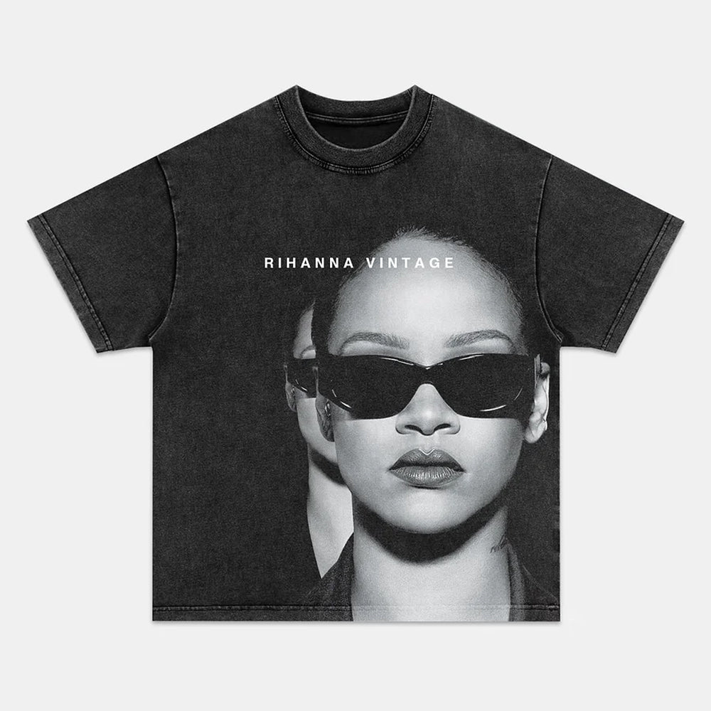 Rihanna Classic Portrait Tee - view 2