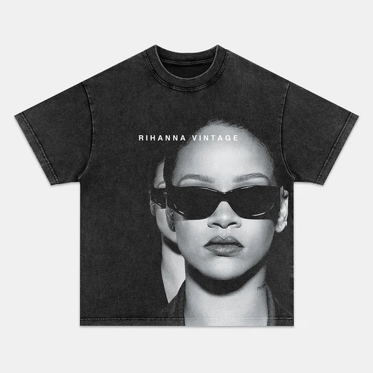 Rihanna Classic Portrait Tee - view 2