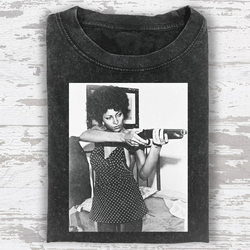Coffy 1973 'Soul Queen' Pam Grier Action Graphic Tee — product image 2
