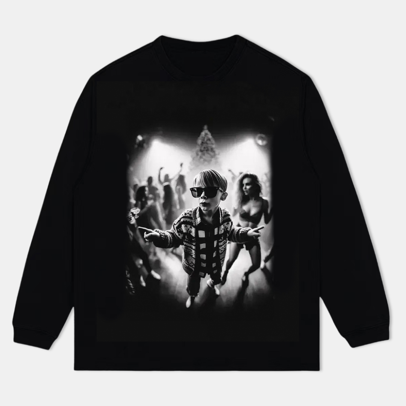 Home Alone 'Wet Bandits' Nostalgia Vintage Heavyweight Graphic T-Shirt — product image 2