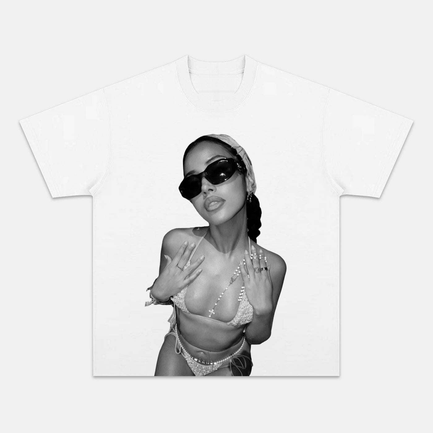 Cindy Kimberly Aesthetic Vintage Portrait Graphic Tee — product image 3
