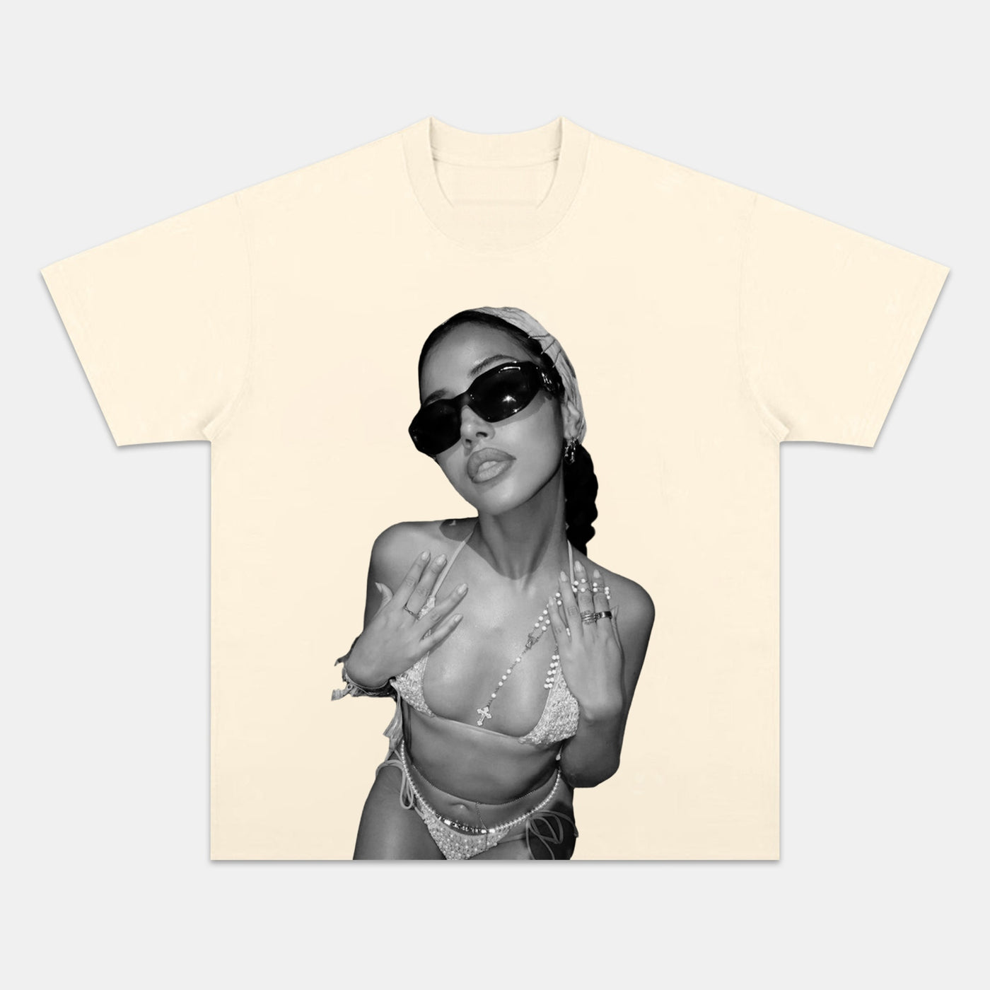 Cindy Kimberly Aesthetic Vintage Portrait Graphic Tee — product image 4