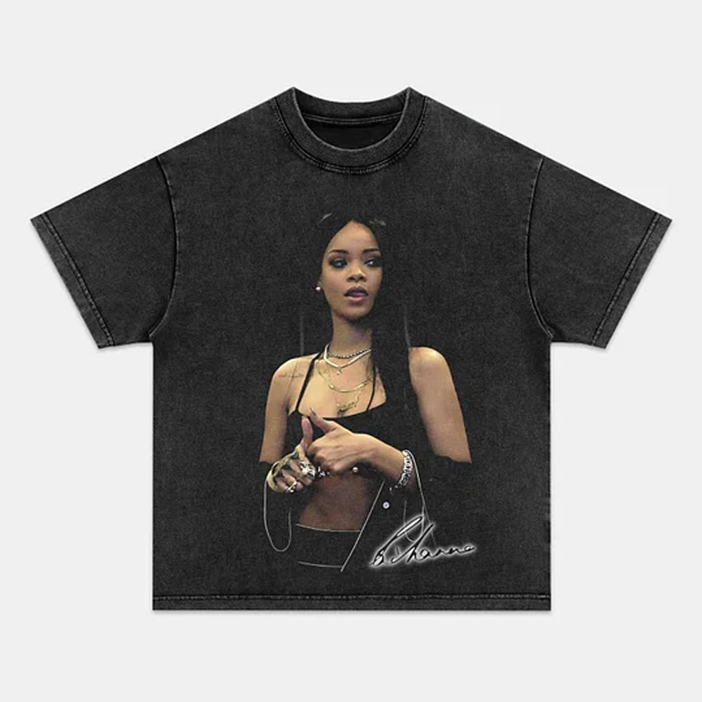 Rihanna Signature Tee - view 2