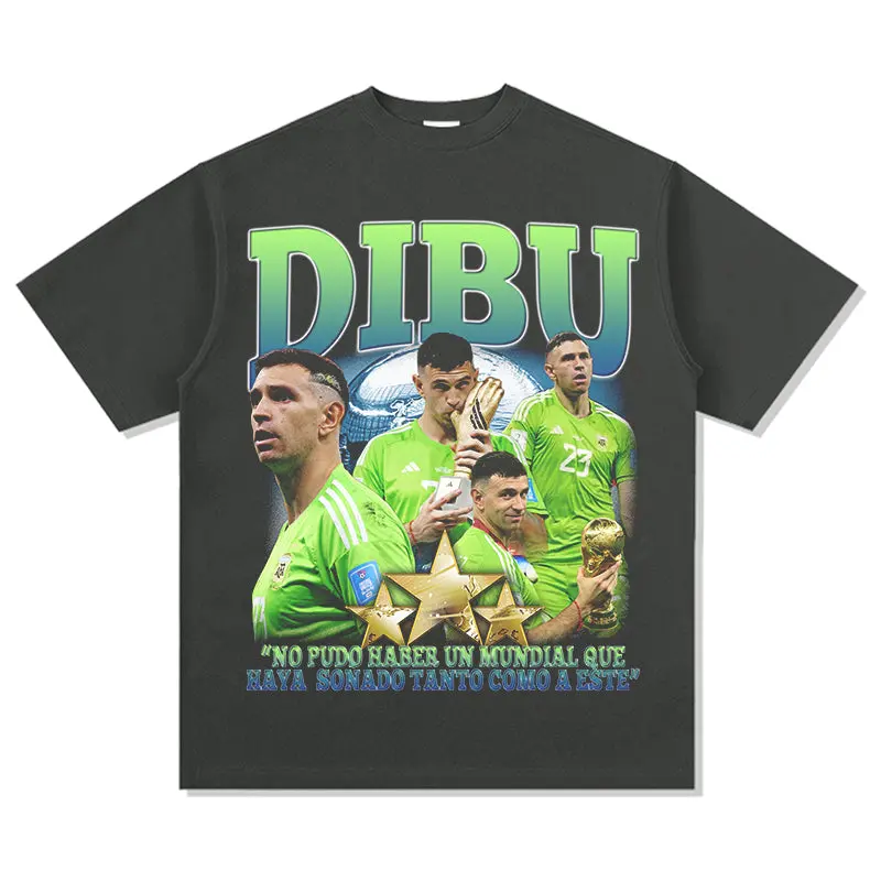Dibu "No Pudo Haber Un MunDial Que Haya Sonado Tanto Como A Este" Emiliano Martínez Tee - view 2
