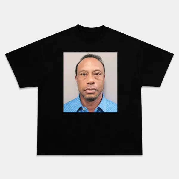 Tiger Woods 'Red Sunday' Fist Pump Vintage Golf Graphic Tee